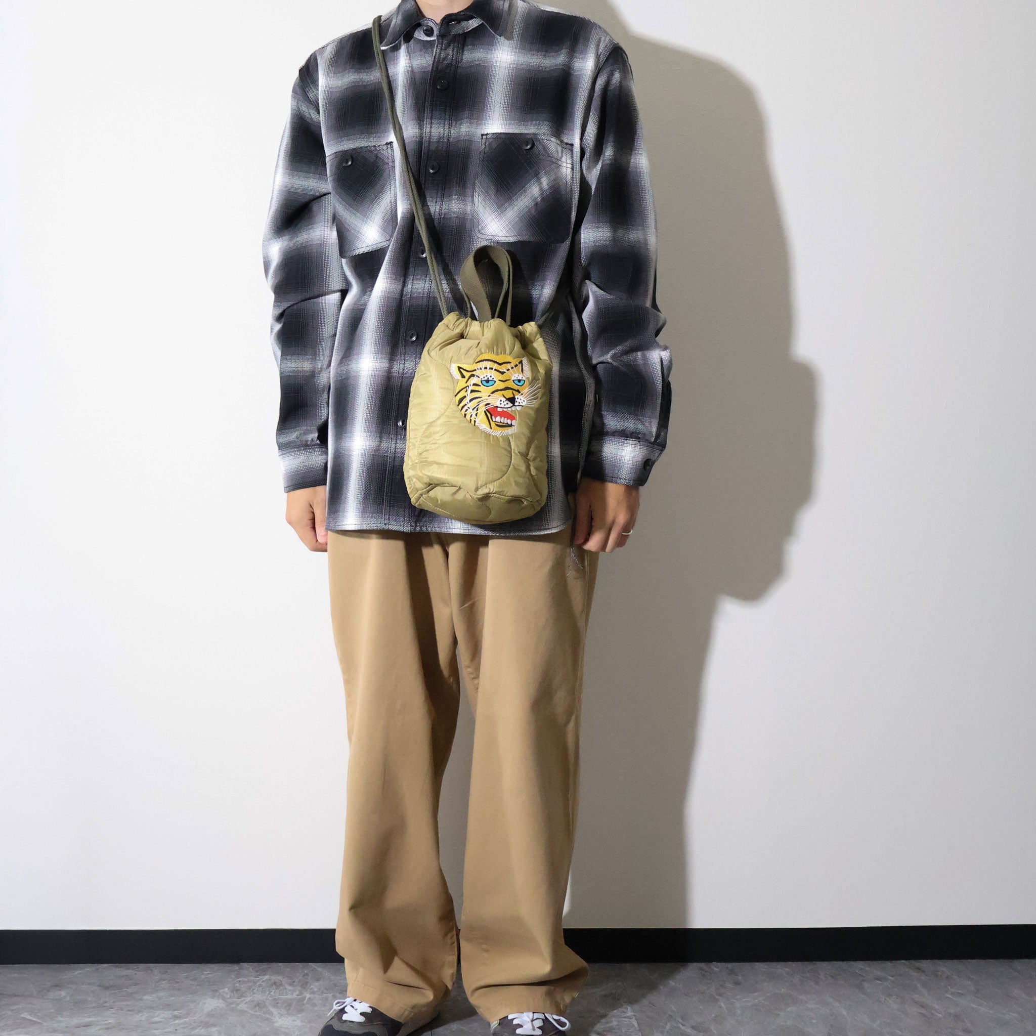 HOUSTON / QUILTING EFFECT BAG (TIGER)