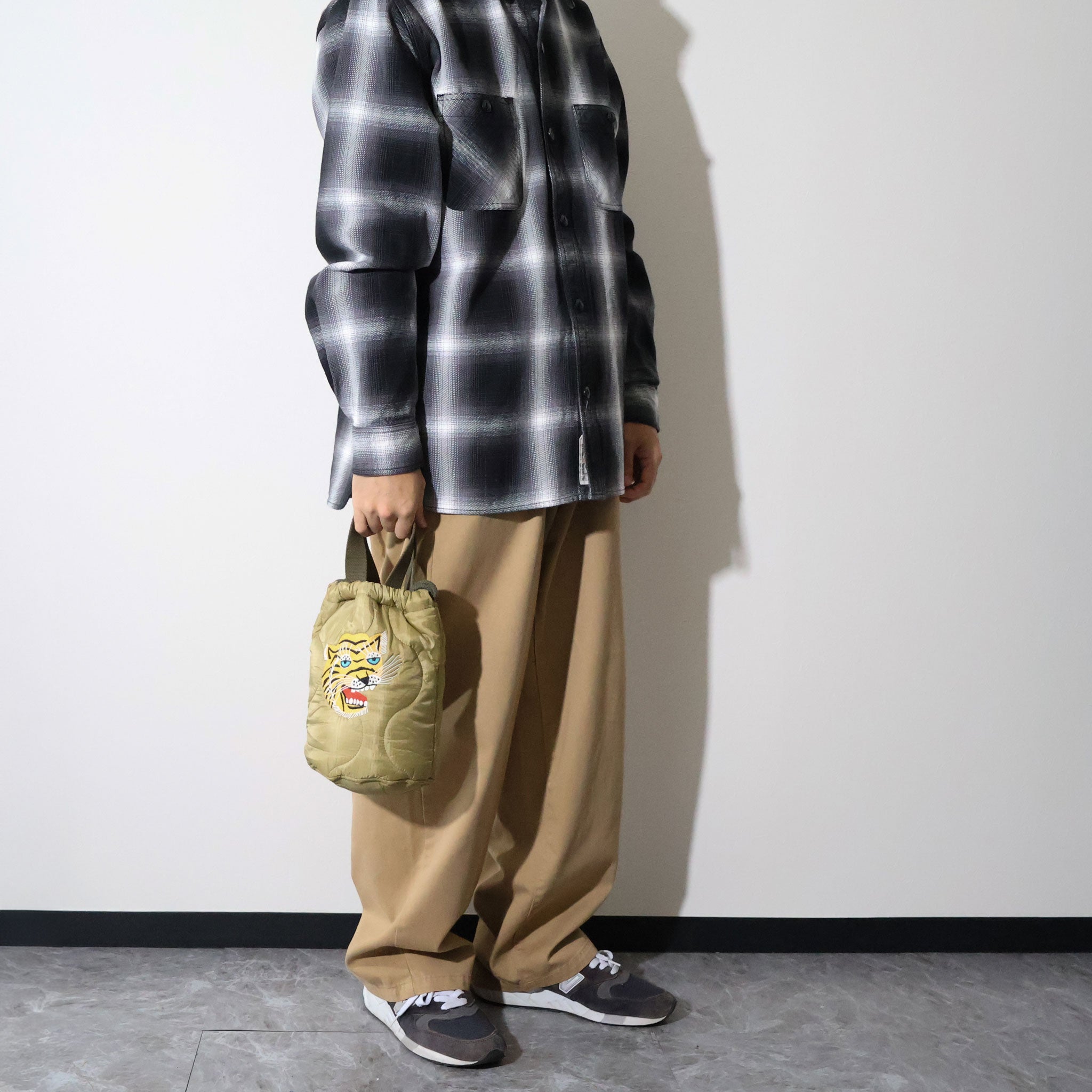 HOUSTON / QUILTING EFFECT BAG (TIGER)