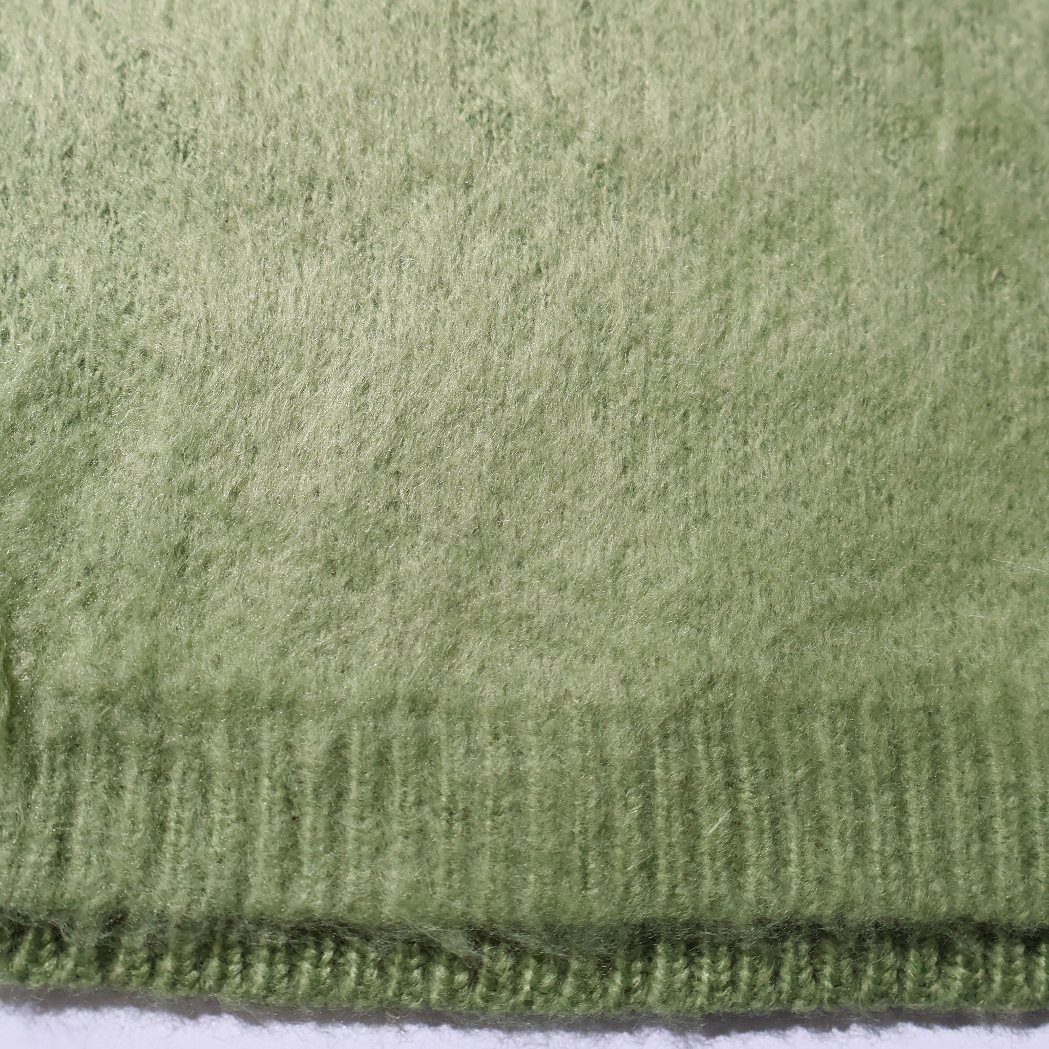 UNIVERD72 / 22327 MOHAIR TOUCH CREW NECK SWEATER GREEN