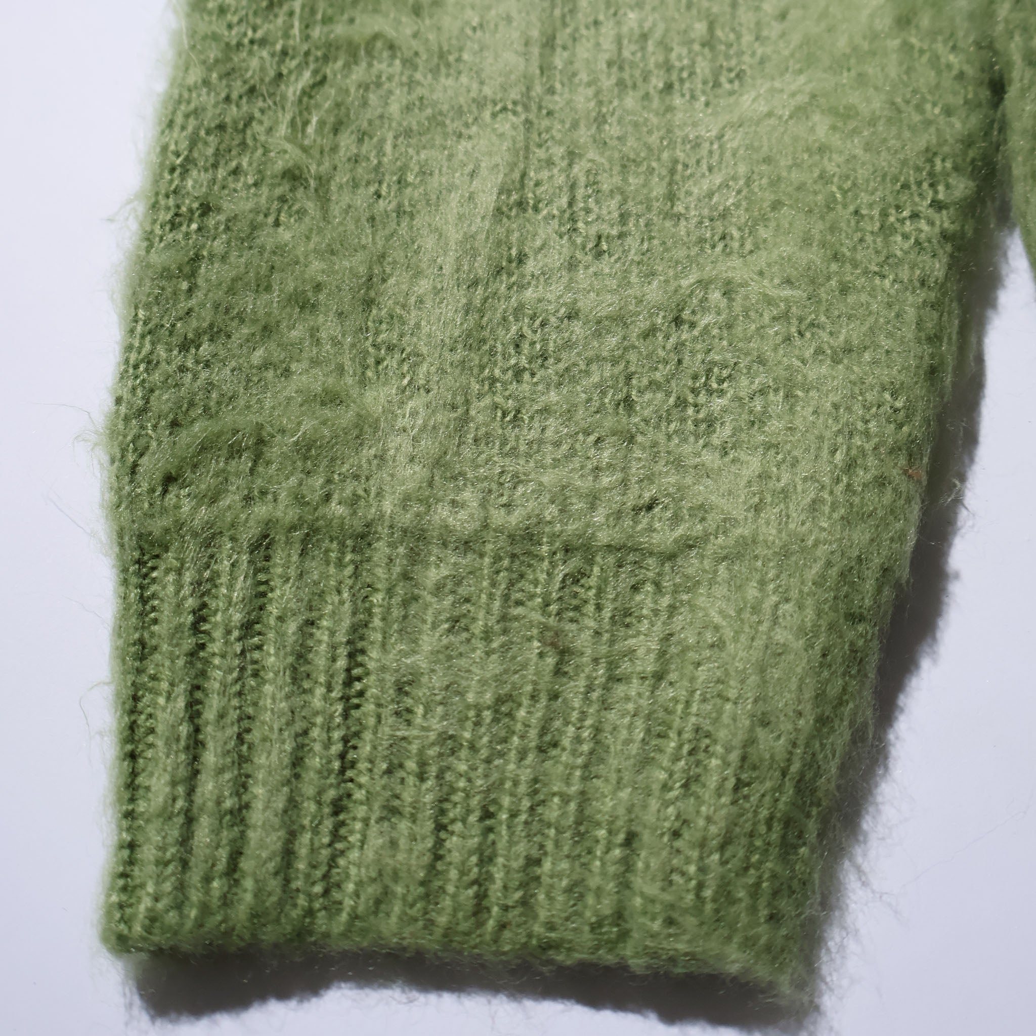 UNIVERD72 / 22327 MOHAIR TOUCH CREW NECK SWEATER GREEN