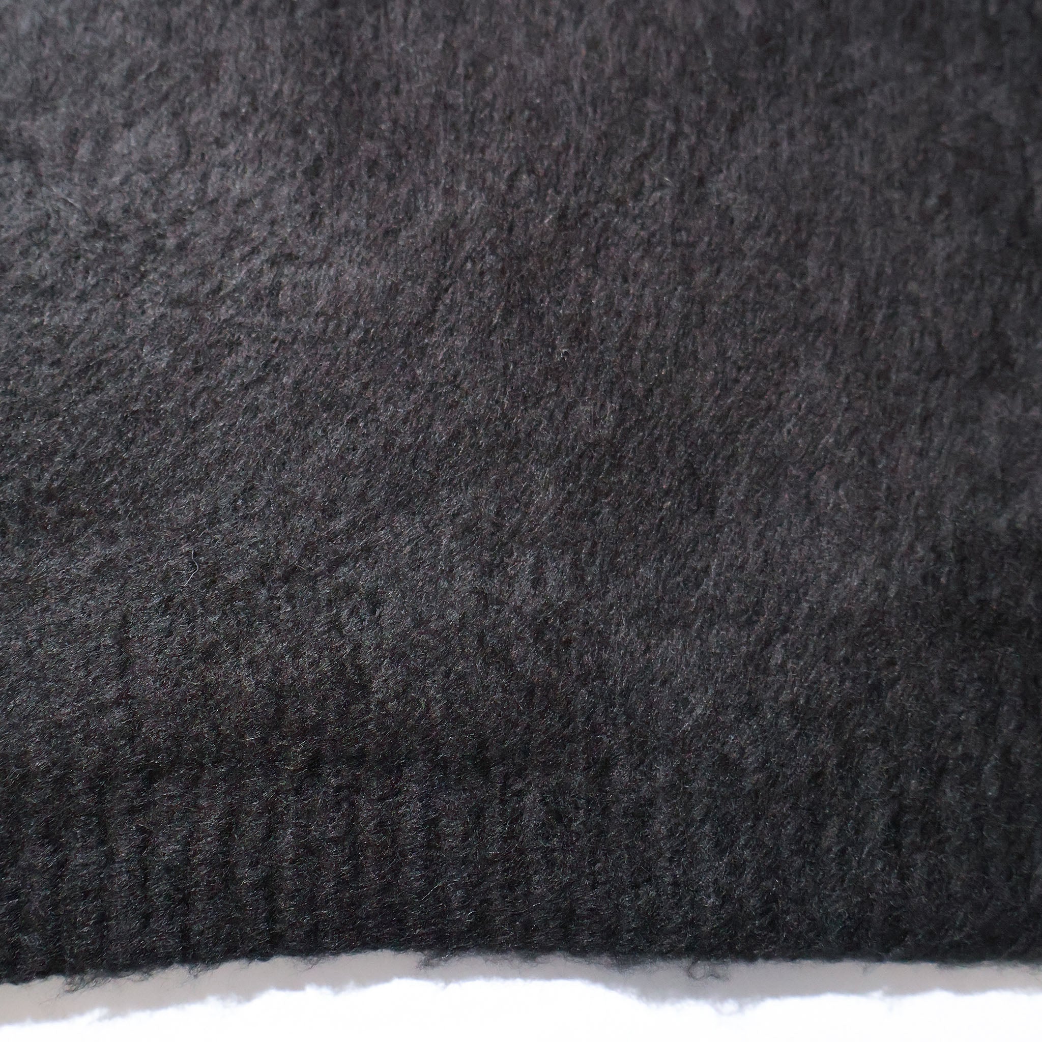 UNIVERD72 / 22327 MOHAIR TOUCH CREW NECK SWEATER BLACK