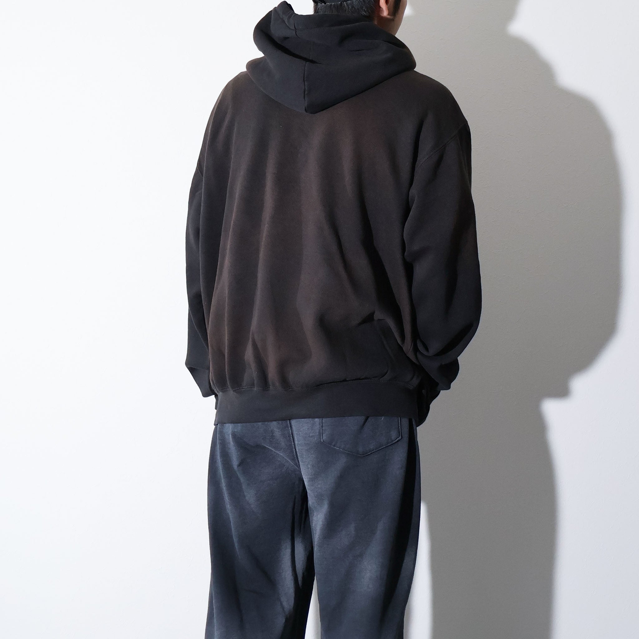 MOOJIMOOJI / CLASSIC HOODIE AGED BLACK