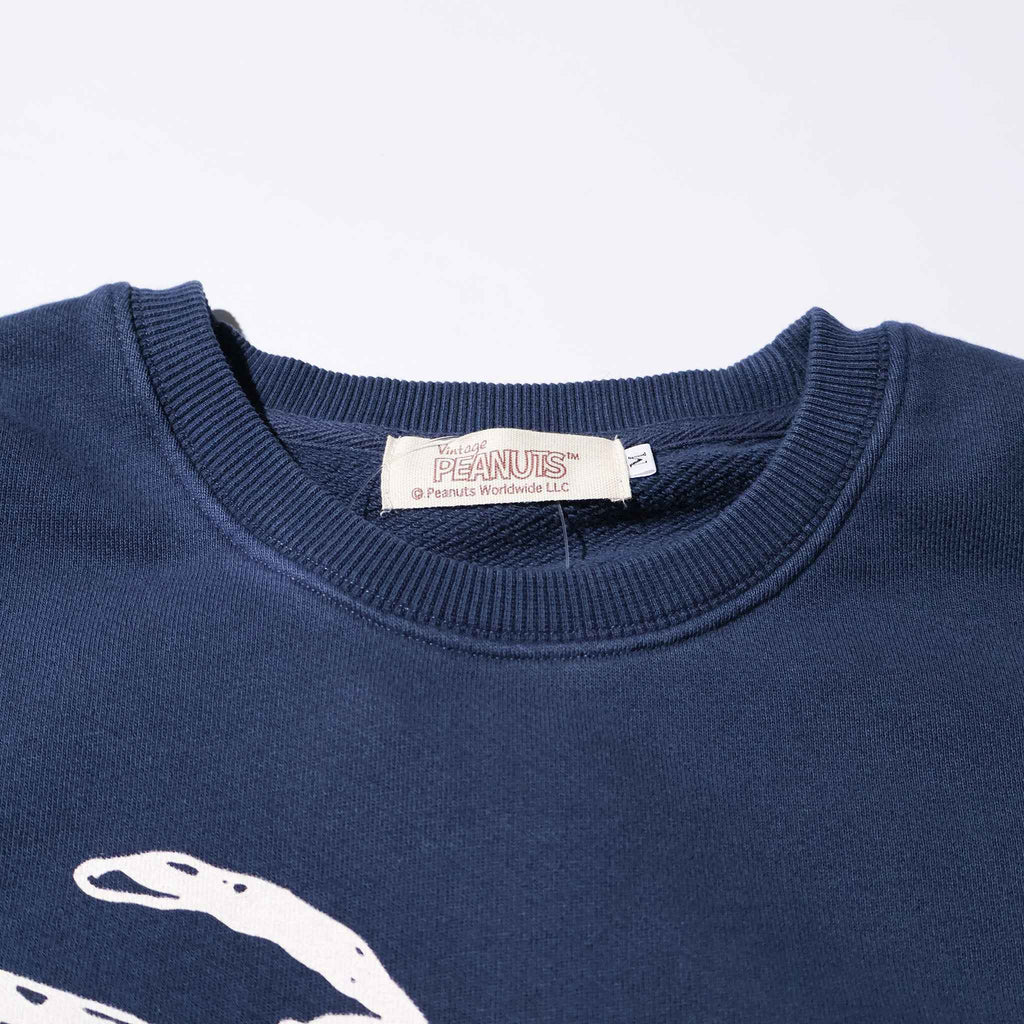 PEANUTS / PIGMENT CREW NECK SWEAT NAVY
