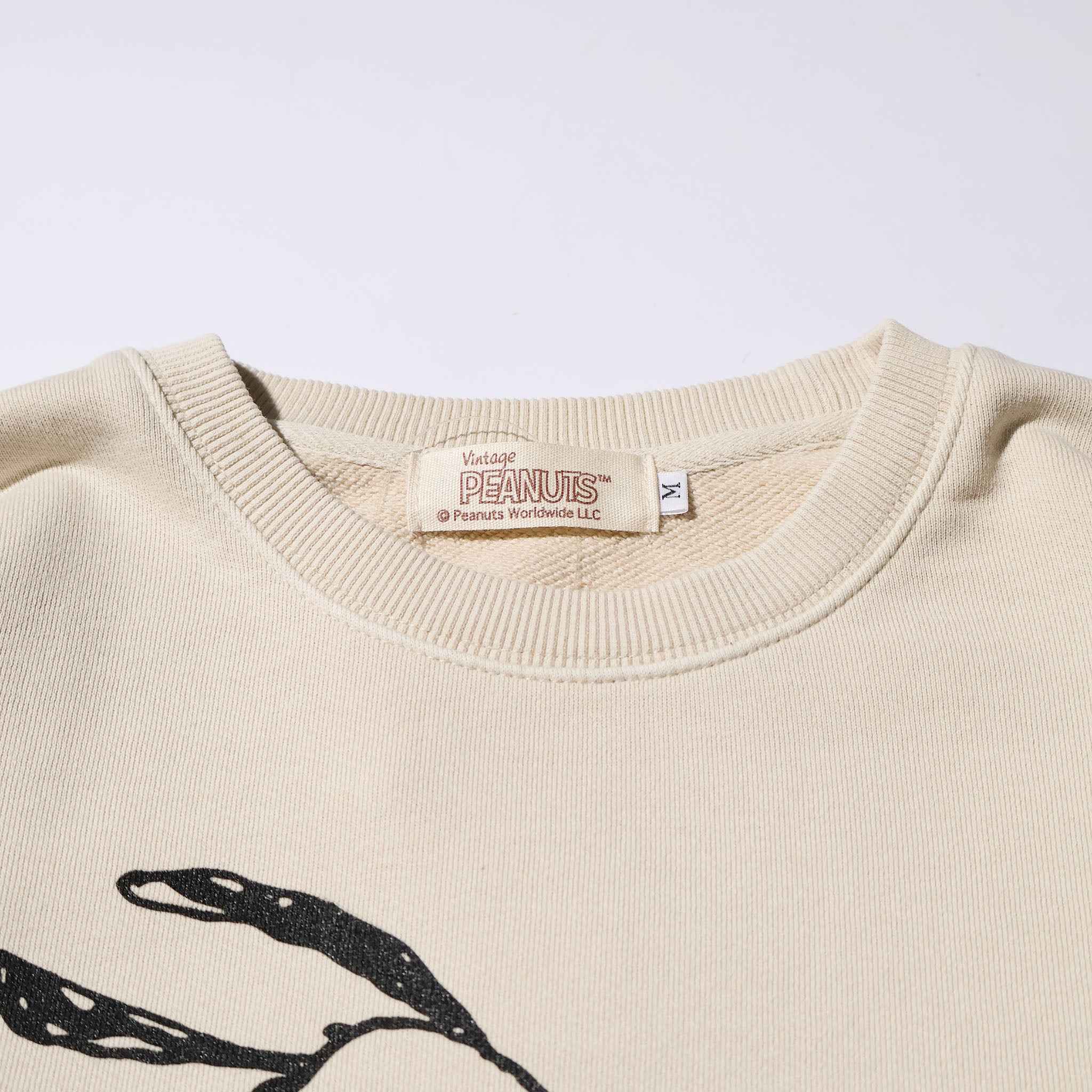 PEANUTS / PIGMENT CREW NECK SWEAT NATURAL