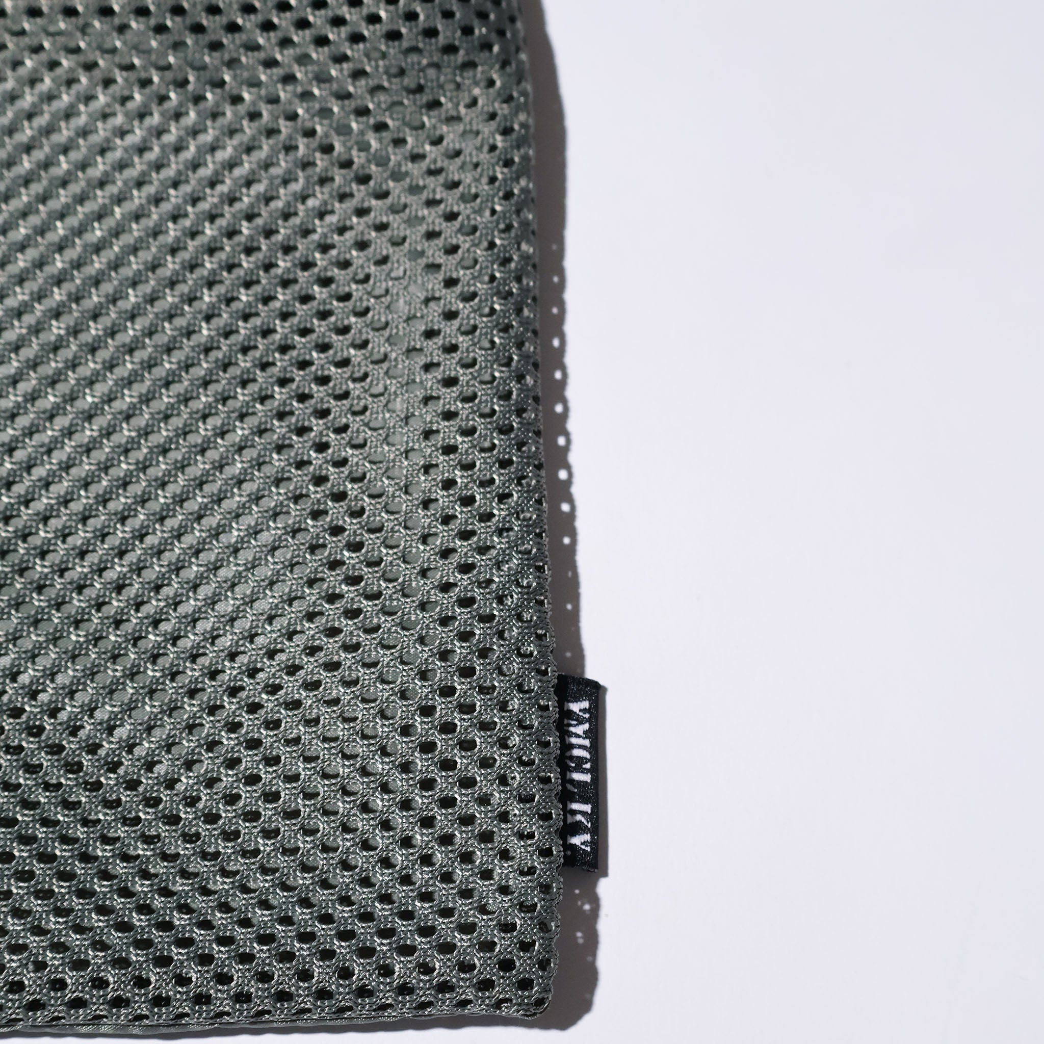 YMCLKY / FLEECE SCARF WITH POUCH