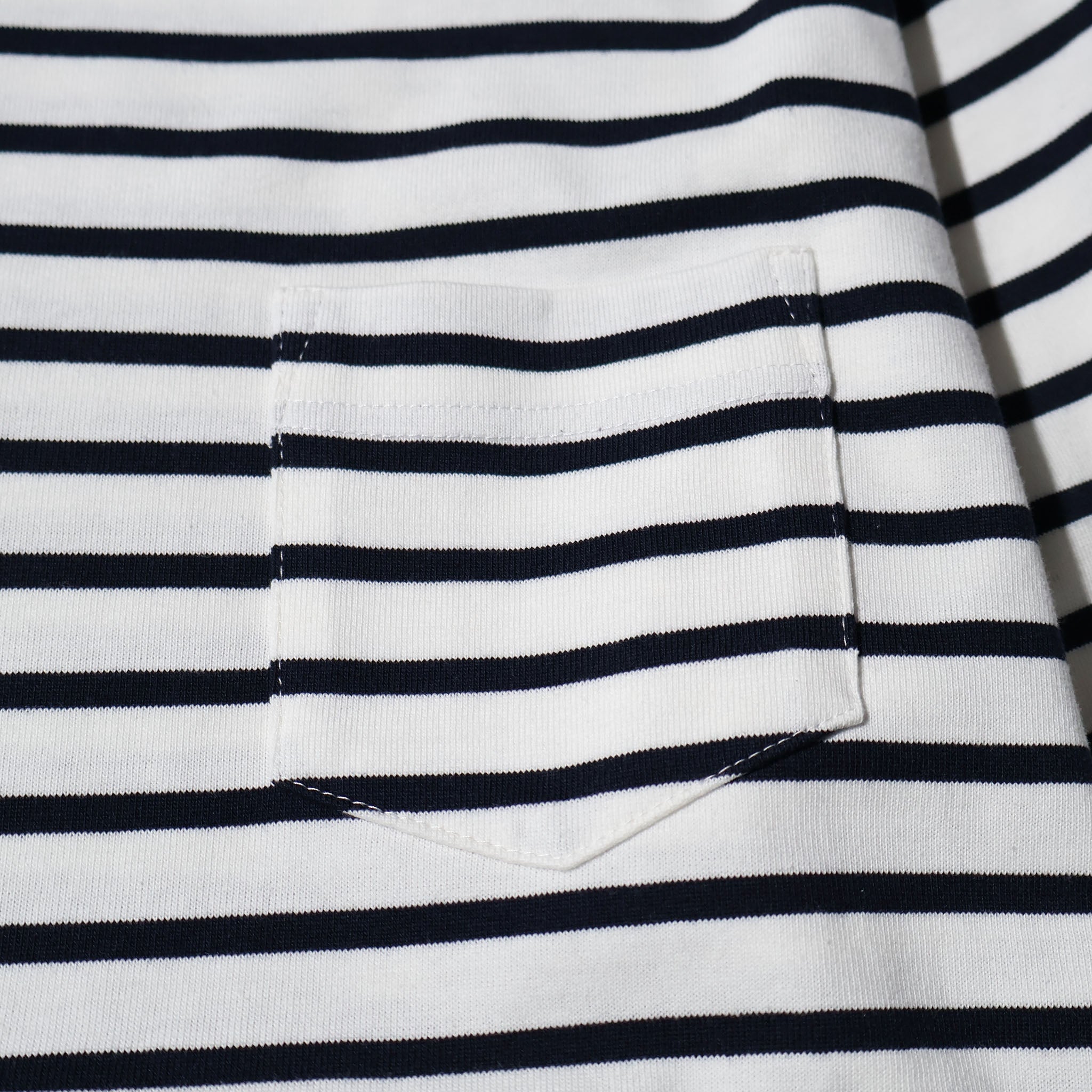 HOUSTON / 22379 BORDER L/S TEE - TRUTH