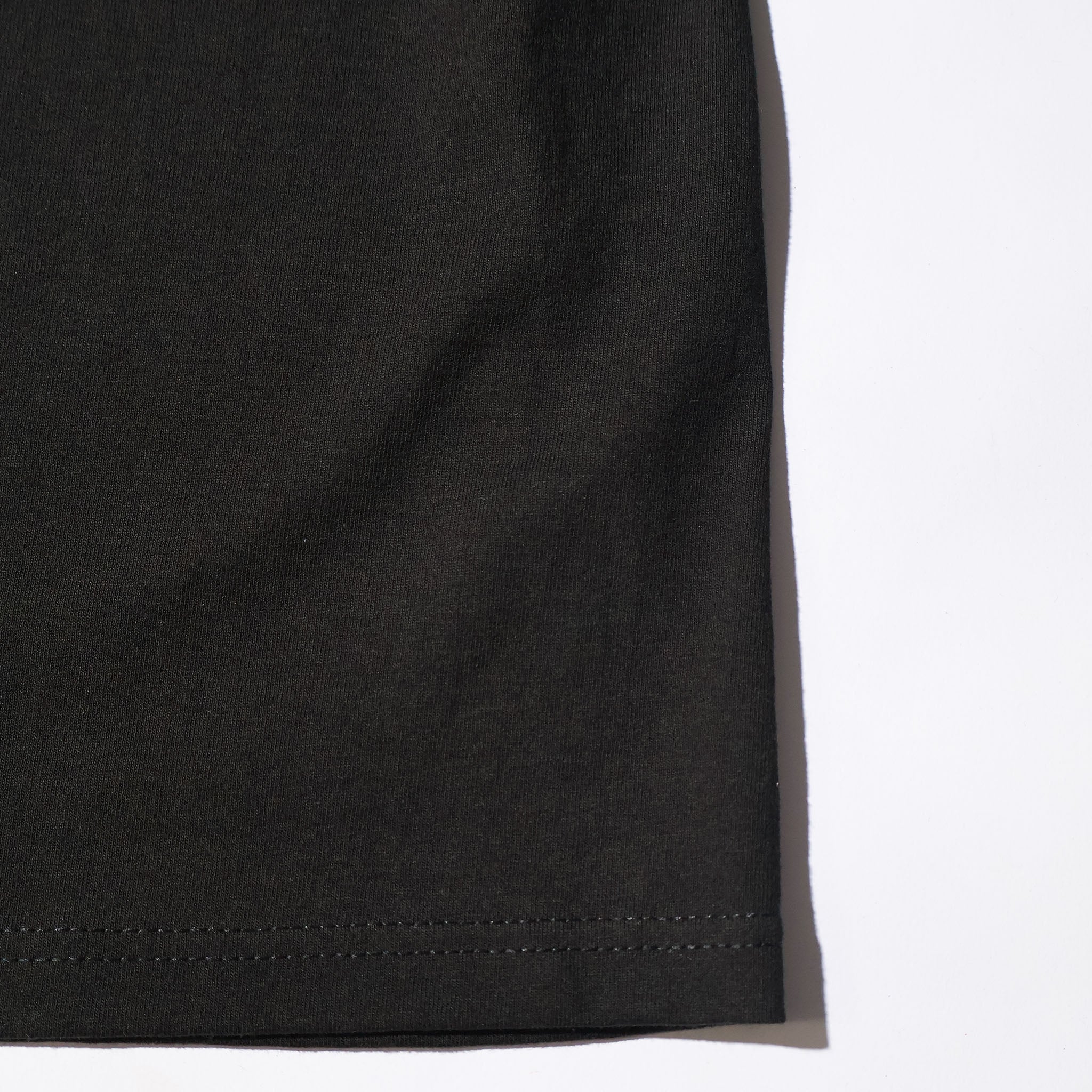 SHAKA WEAR / 7.5 OZ MAX HEAVYWEIGHT CROPPED TEE
