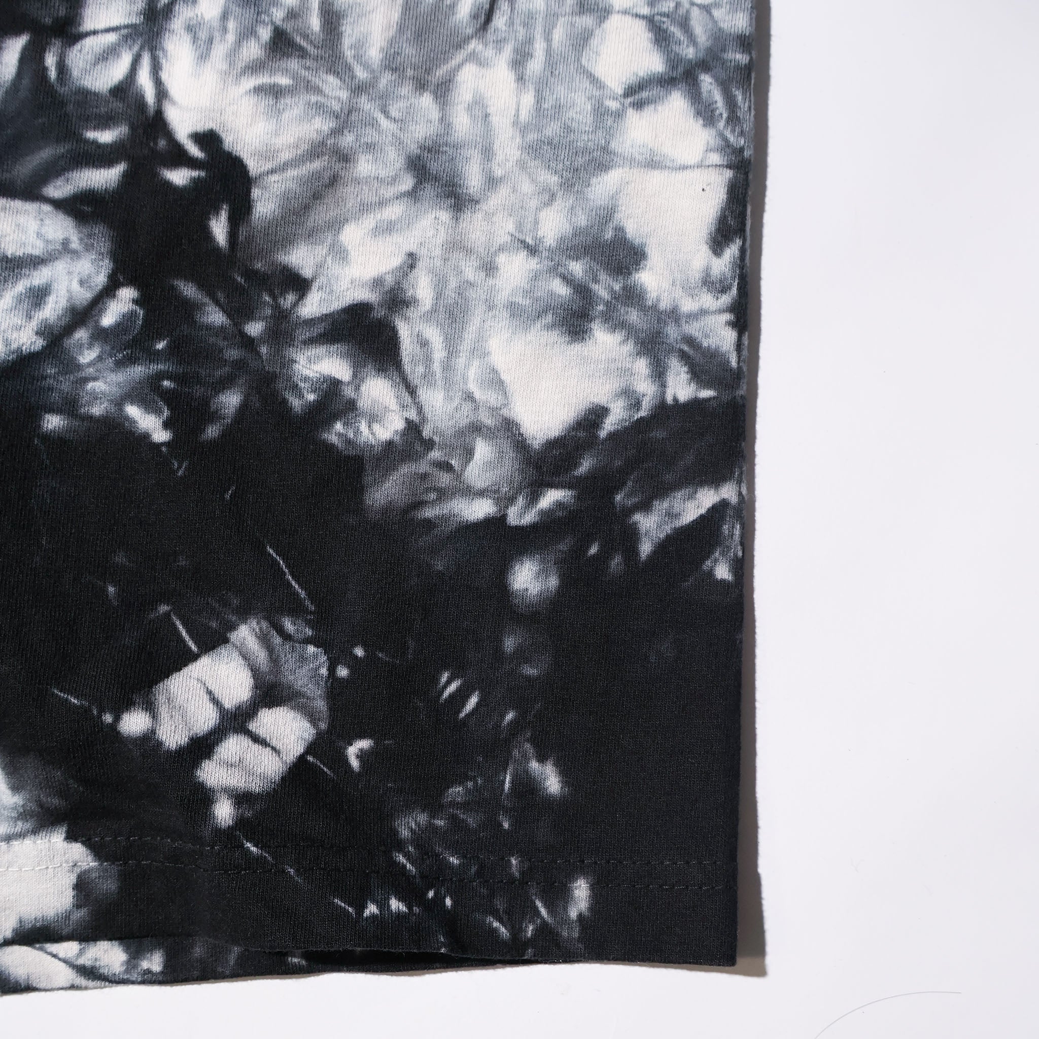 SHAKA WEAR / 7.5 OZ MAX HEAVYWEIGHT TIE DYE TEE