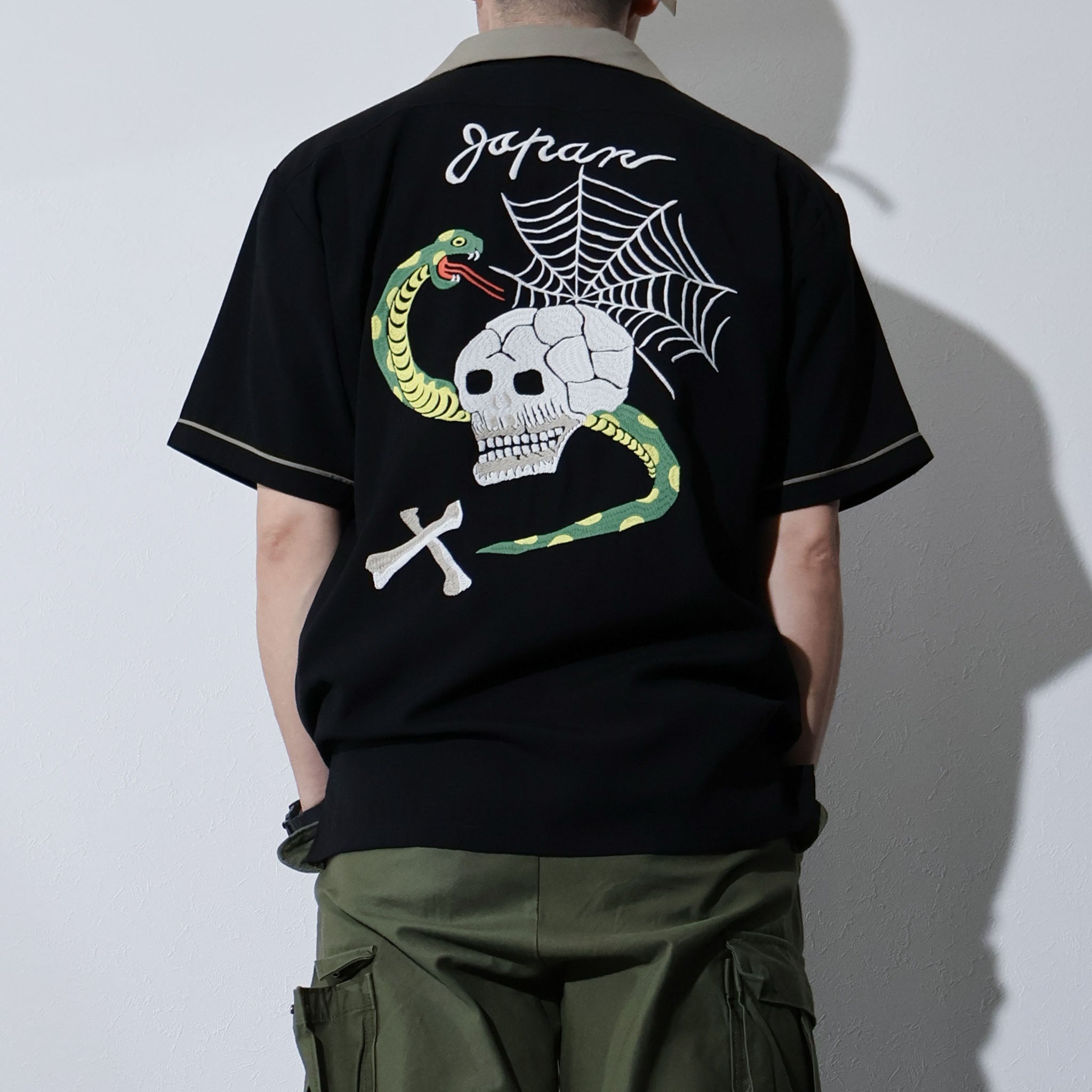 HOUSTON / 41279 SOUVENIR SHIRT (SKULL & SNAKE) - TRUTH