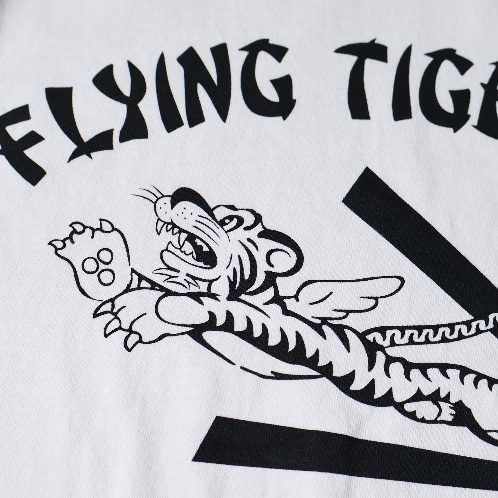 HOUSTON / 22440 PIGMENT PRINT TEE (FLYING TIGER) - TRUTH