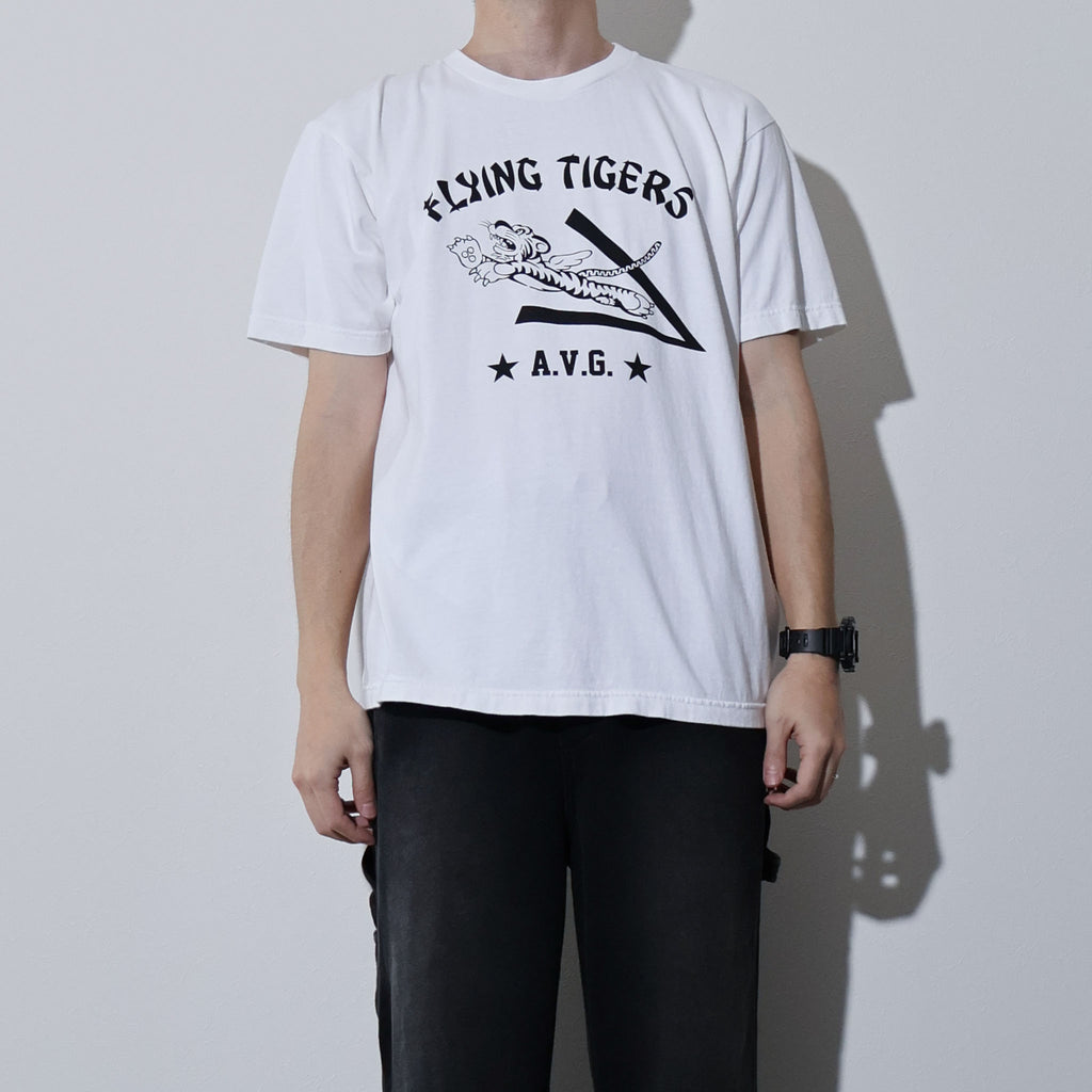 HOUSTON / 22440 PIGMENT PRINT TEE (FLYING TIGER) - TRUTH