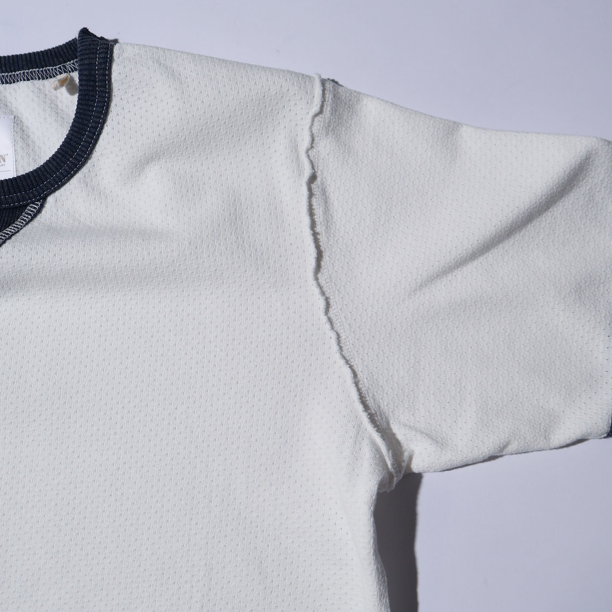 HOUSTON / 22398 MESH GAZETTE TEE - TRUTH