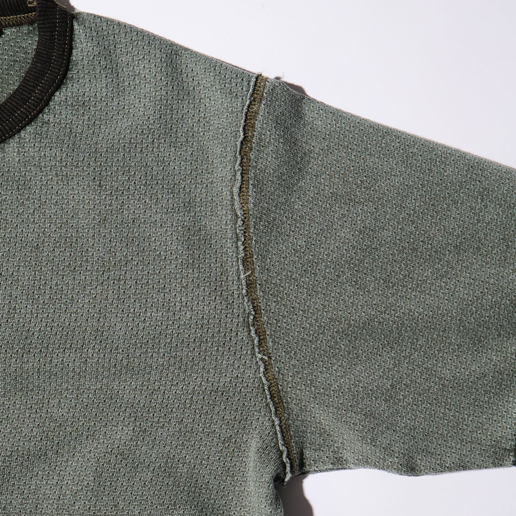 HOUSTON / 22398 MESH GAZETTE TEE