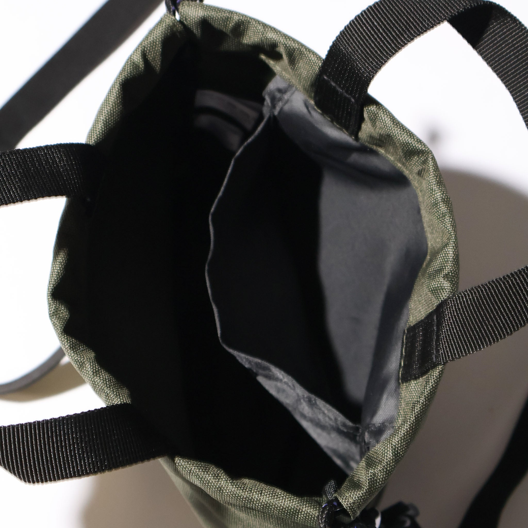 TRUTH / EMBLEM MINI POUCH