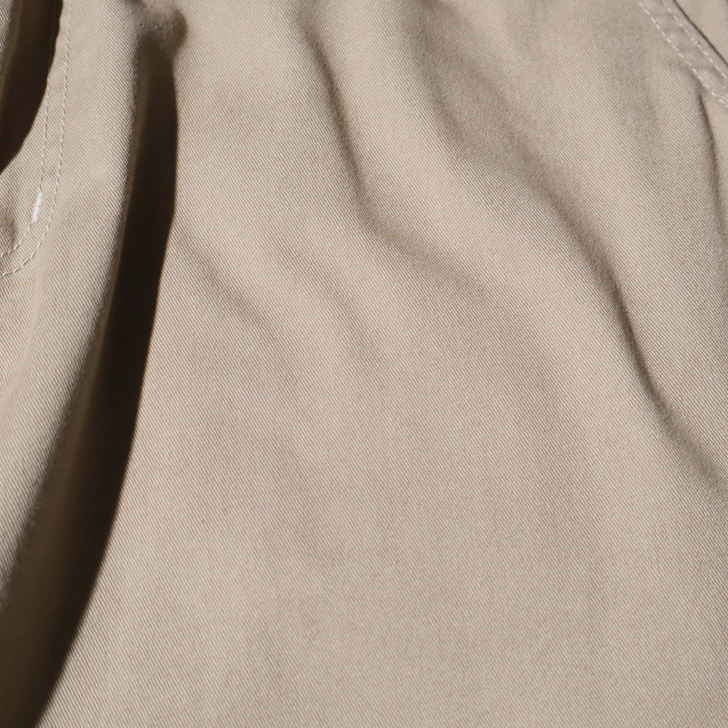NEO BLUE / BAGGY CHINO PANTS BEIGE