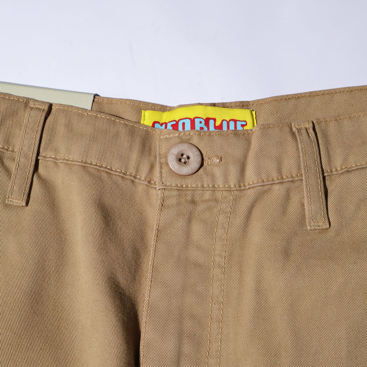 NEO BLUE / BAGGY CHINO PANTS KHAKI