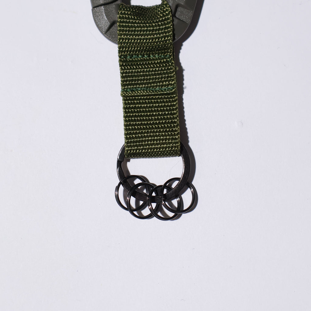 TRUTH / MILITARY CARABINER KEY HOLDER