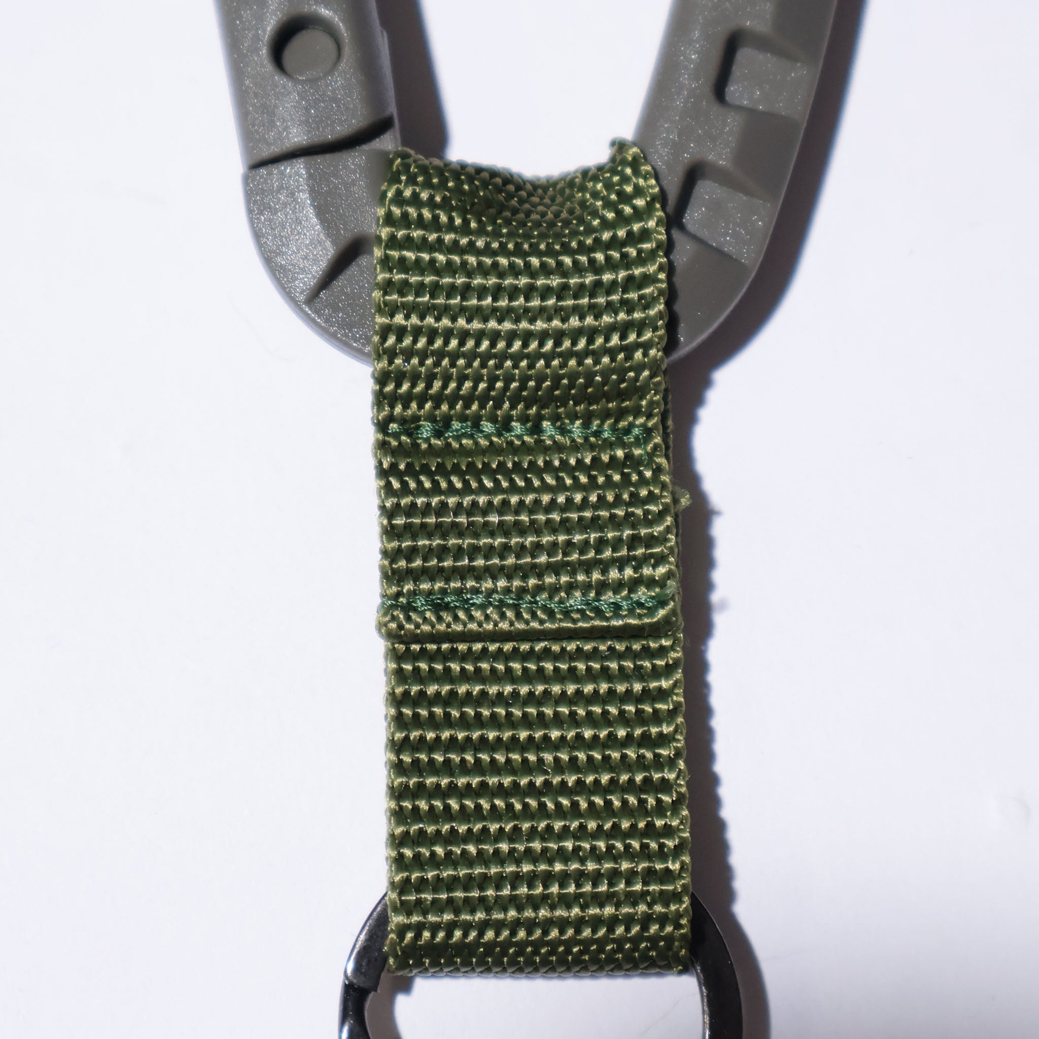 TRUTH / MILITARY CARABINER KEY HOLDER