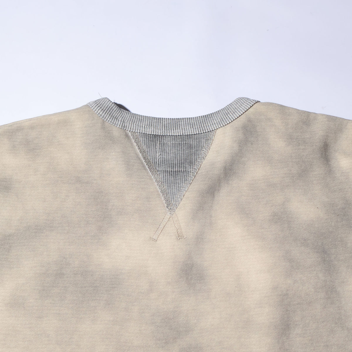 HOUSTON / 22460 TWO TONE C/N SWEAT (BEE)