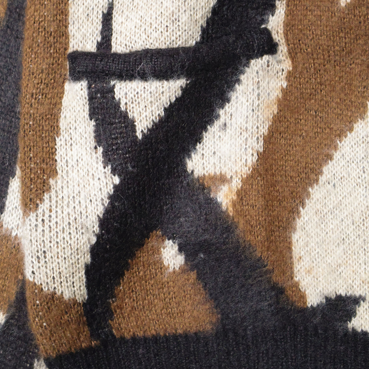 UNIVERD72 / 22447 MOHAIR TOUCH CARDIGAN (TRIBAL)